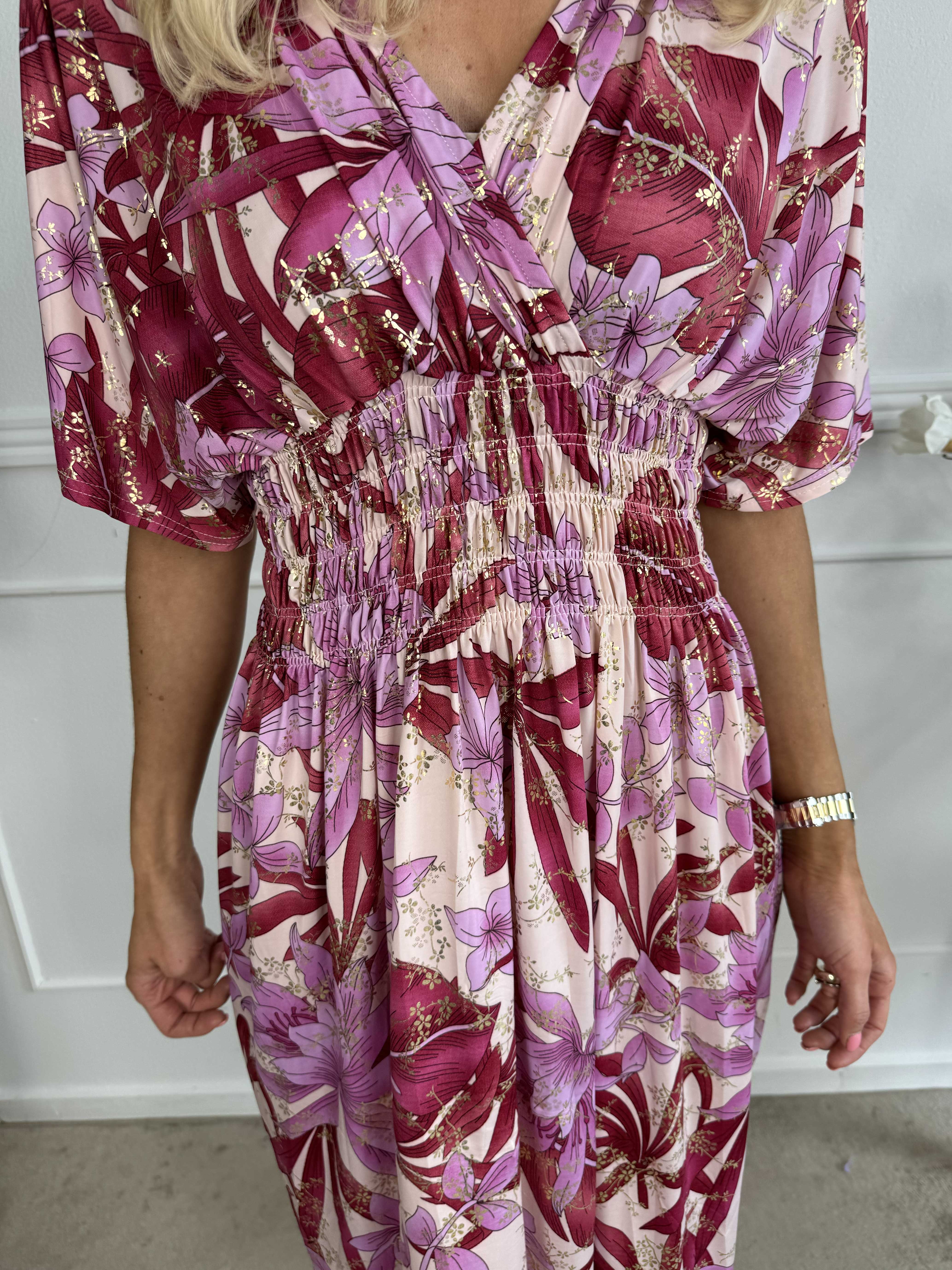 Pams Short S/S - Blomstret elastisk kjole med smock